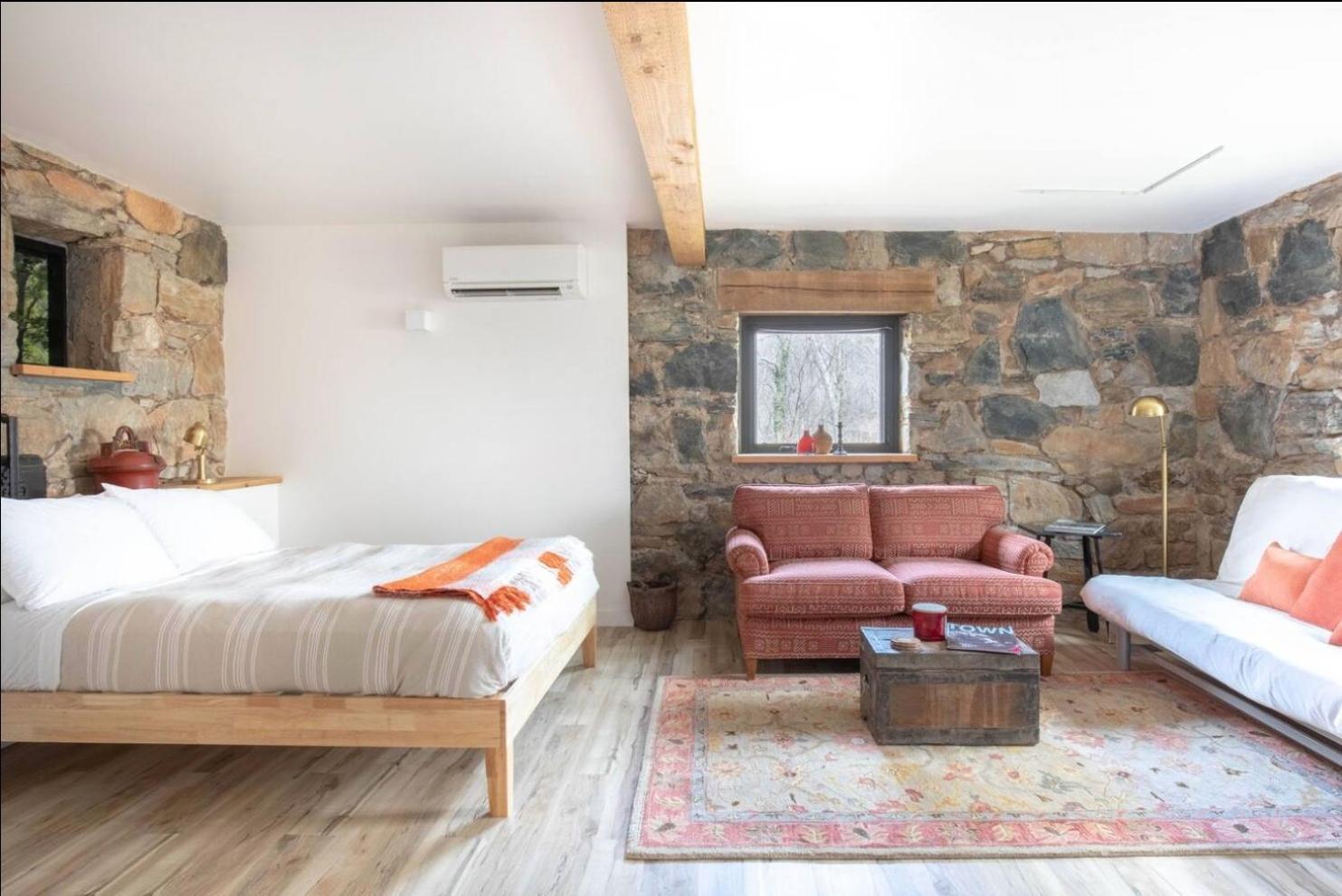 Studio Guest Suite In Forest Cottage Tryon 外观 照片